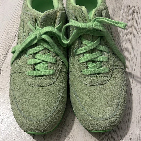 ASICS Gel Lyte III green shaggy Suede Sneakers Size 9 - Picture 6 of 13
